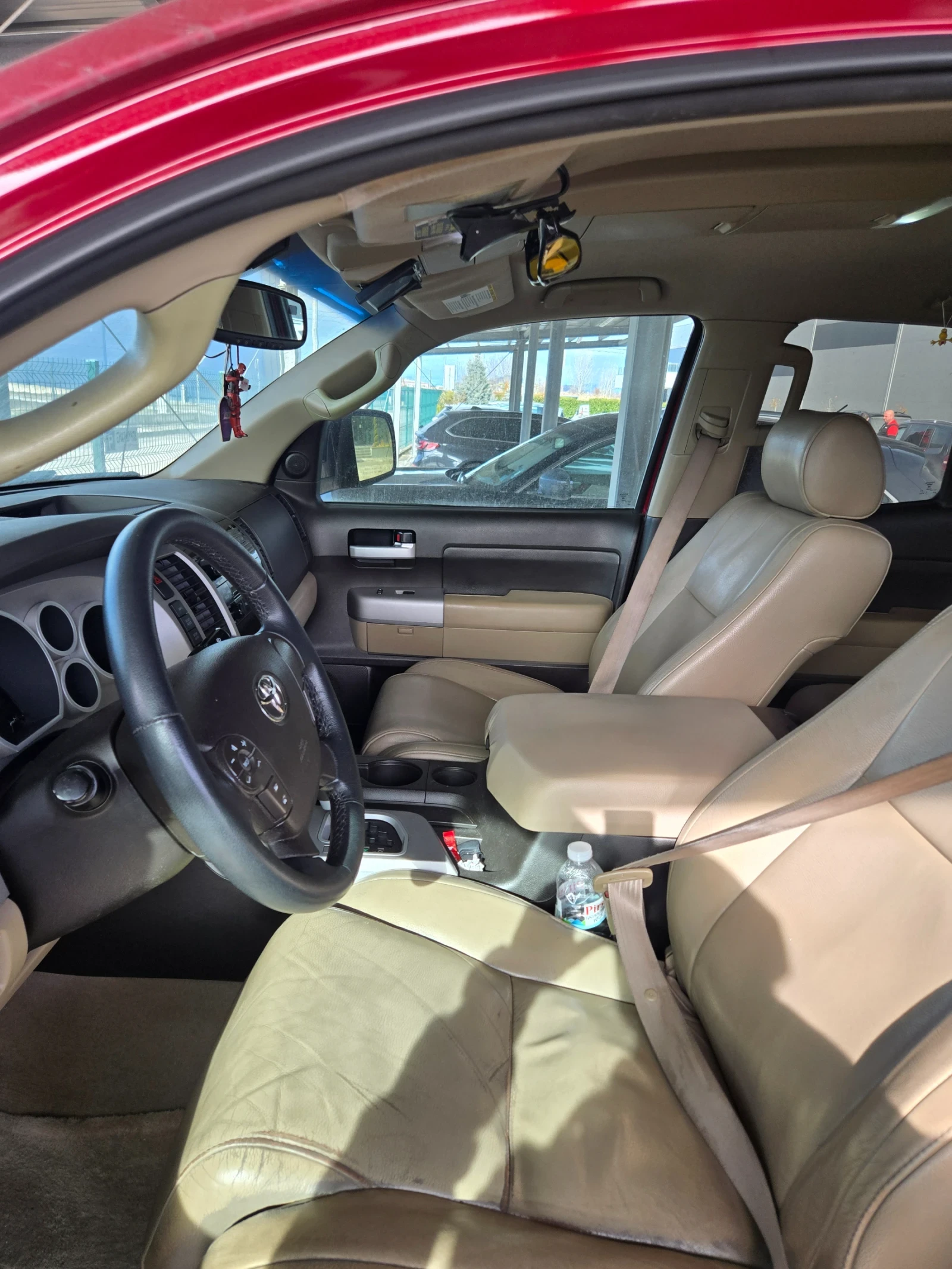 Toyota Tundra 5.7 limited, снимка 8 - Автомобили и джипове - 54138429