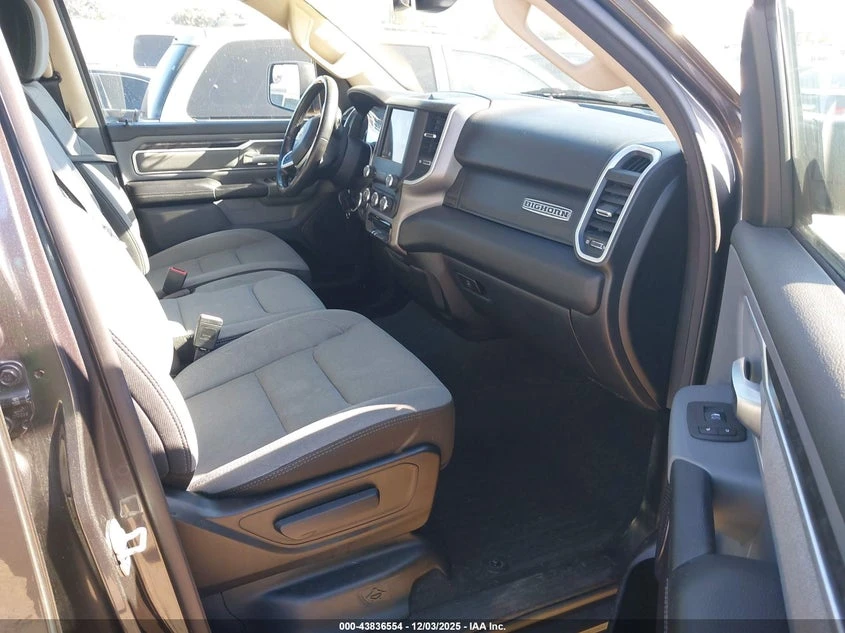 Dodge RAM 1500 3.6L V-6 DOHC, VVT, 305HP 4X2 Drive | Mobile.bg � ����������� 5