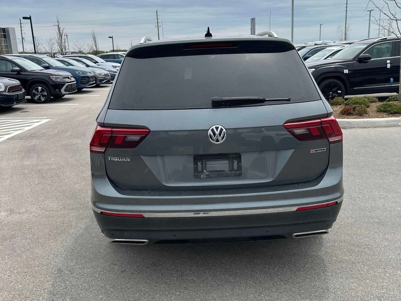 VW Tiguan * Highline * КАМЕРА * ПОДГРЕВ * ПАМЕТ * NAVI, снимка 13 - Автомобили и джипове - 54442322