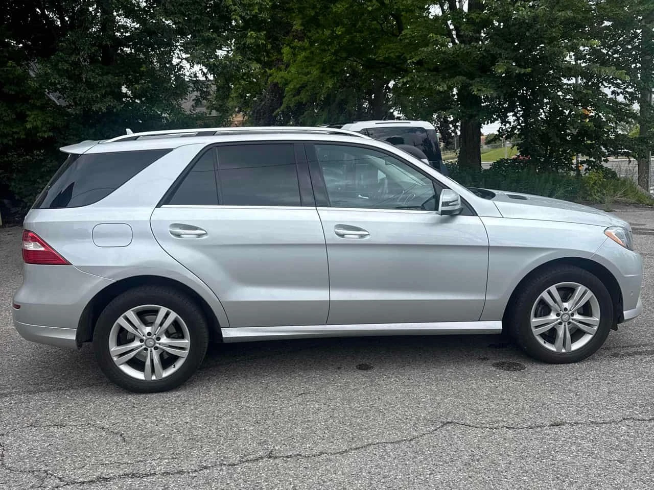 Mercedes-Benz ML 350 BlueTEC | CARFAX | БЕЗ ПЪРВОНАЧАЛНА ВНОСКА, снимка 5 - Автомобили и джипове - 55054226