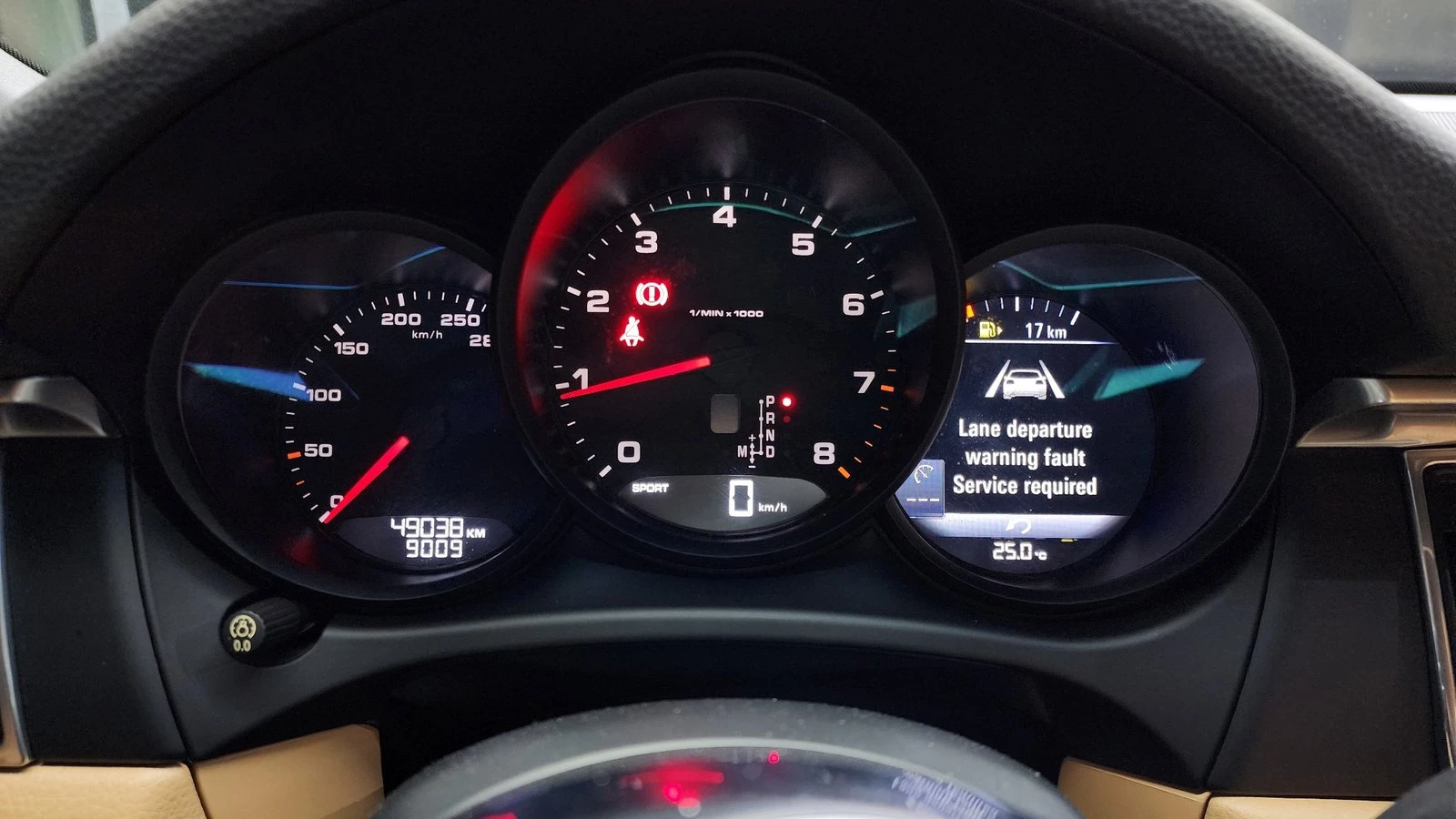 Porsche Macan ЛЮК* ПОДГРЕВ ВОЛАН* ЕЛ. БАГАЖНИК* КРАЙНА ЦЕНА, снимка 8 - Автомобили и джипове - 55271966