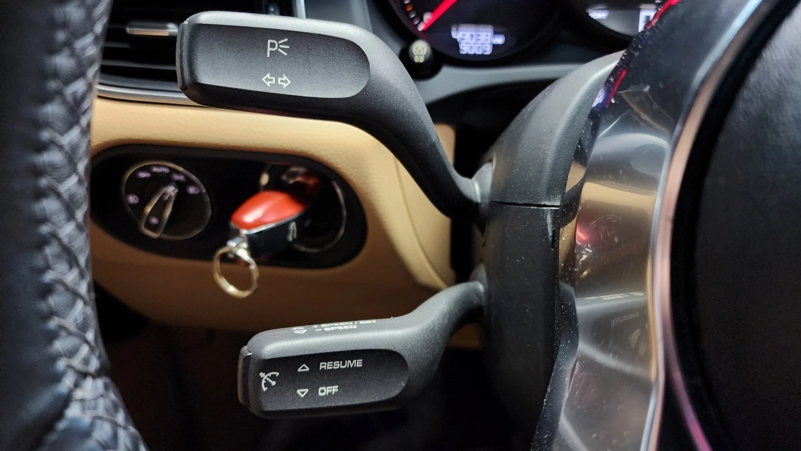 Porsche Macan ЛЮК* ПОДГРЕВ ВОЛАН* ЕЛ. БАГАЖНИК* КРАЙНА ЦЕНА, снимка 16 - Автомобили и джипове - 55271966