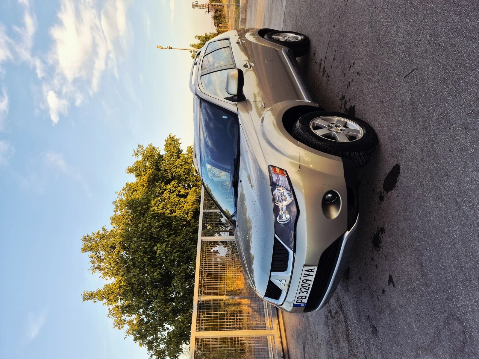 Mitsubishi Outlander Mitsubishi Outlander, снимка 6 - Автомобили и джипове - 55852450