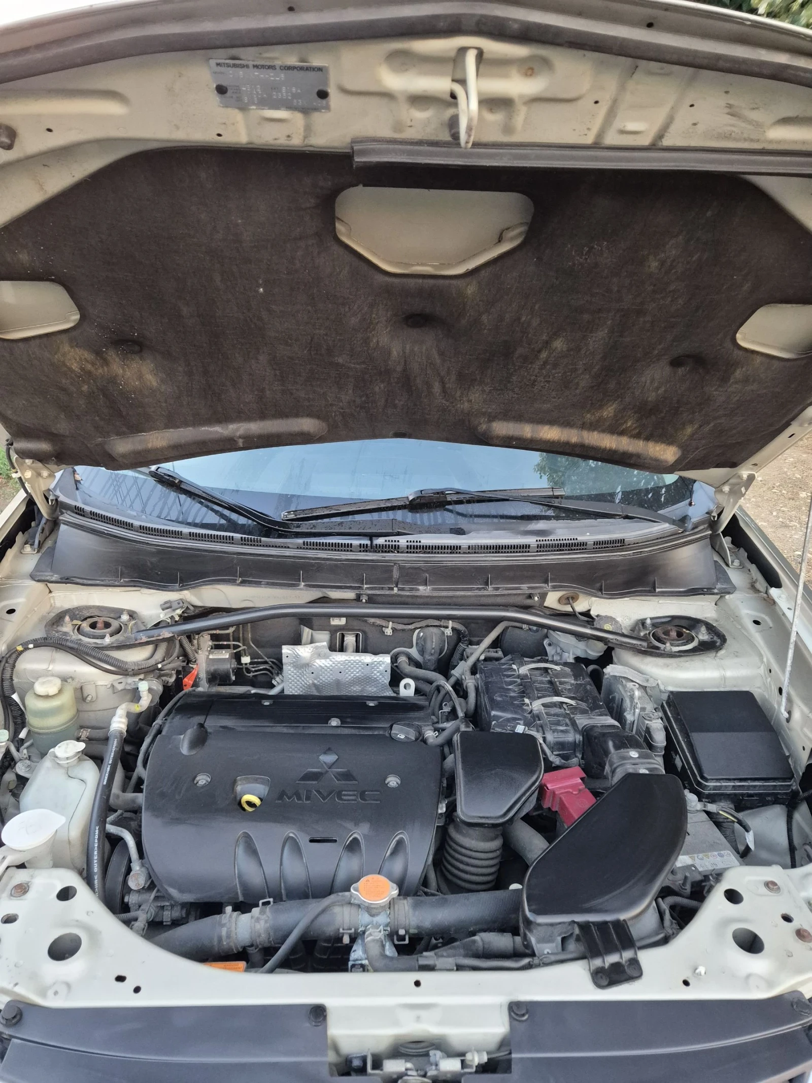 Mitsubishi Outlander Mitsubishi Outlander, снимка 13 - Автомобили и джипове - 55852450