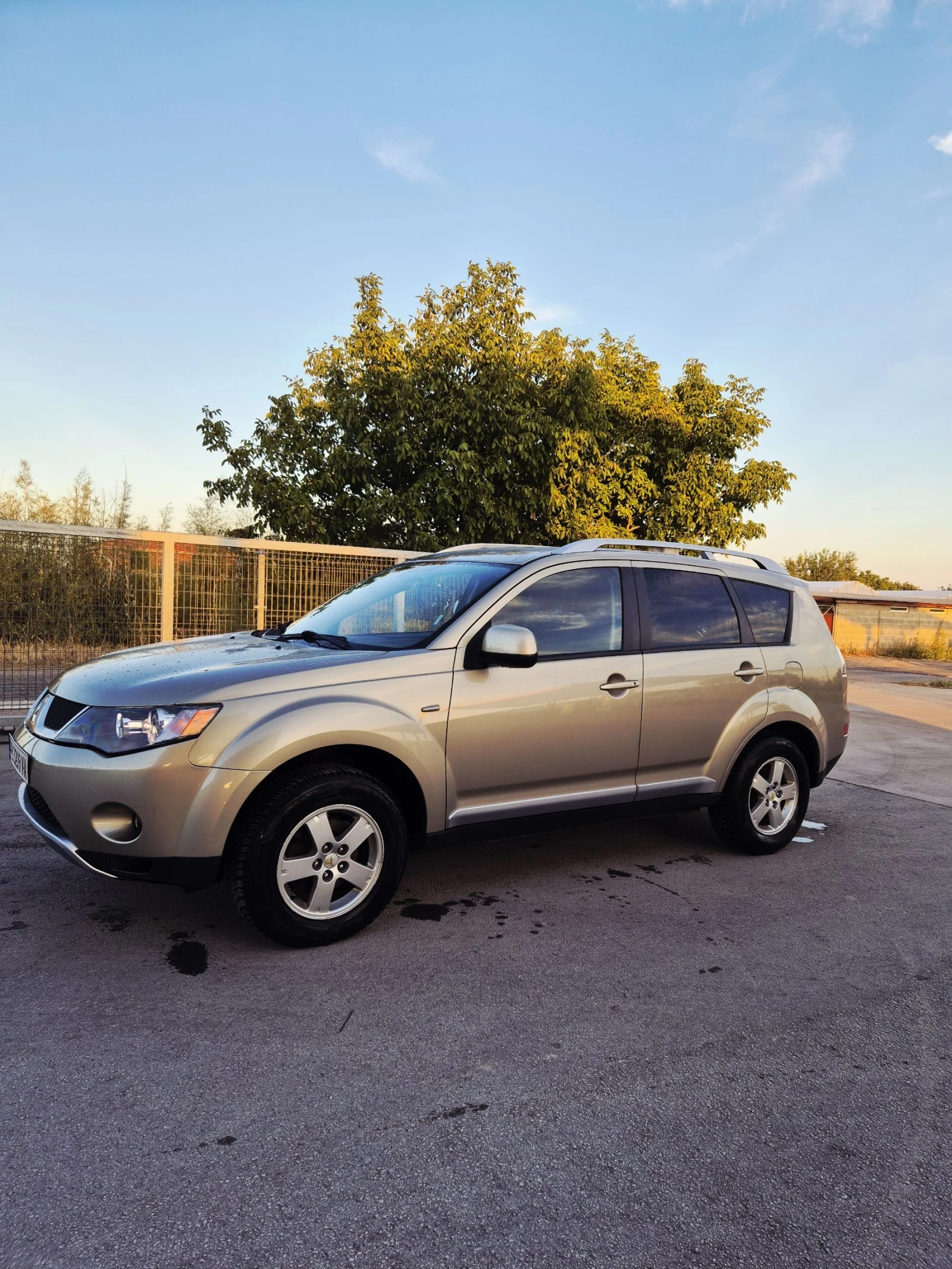 Mitsubishi Outlander Mitsubishi Outlander, снимка 5 - Автомобили и джипове - 55852450
