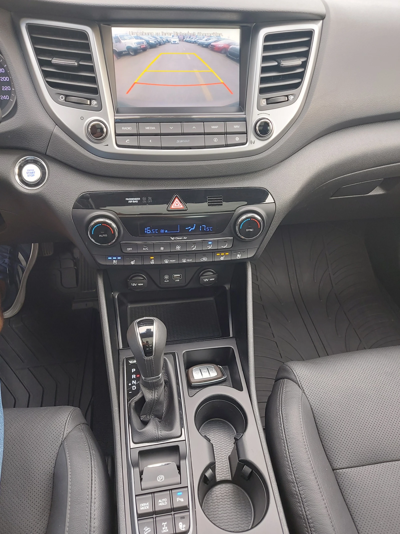 Hyundai Tucson 2.0 CRDI* 4 WD* Автоматик* FULL, FULL EXTRI, снимка 14 - Автомобили и джипове - 56166556