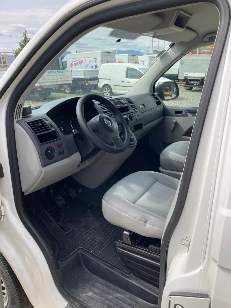 VW T6 Хладилно, снимка 9 - Бусове и автобуси - 51855569