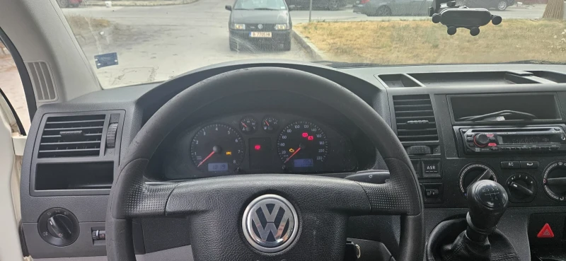 VW T5, снимка 5 - Бусове и автобуси - 52849644
