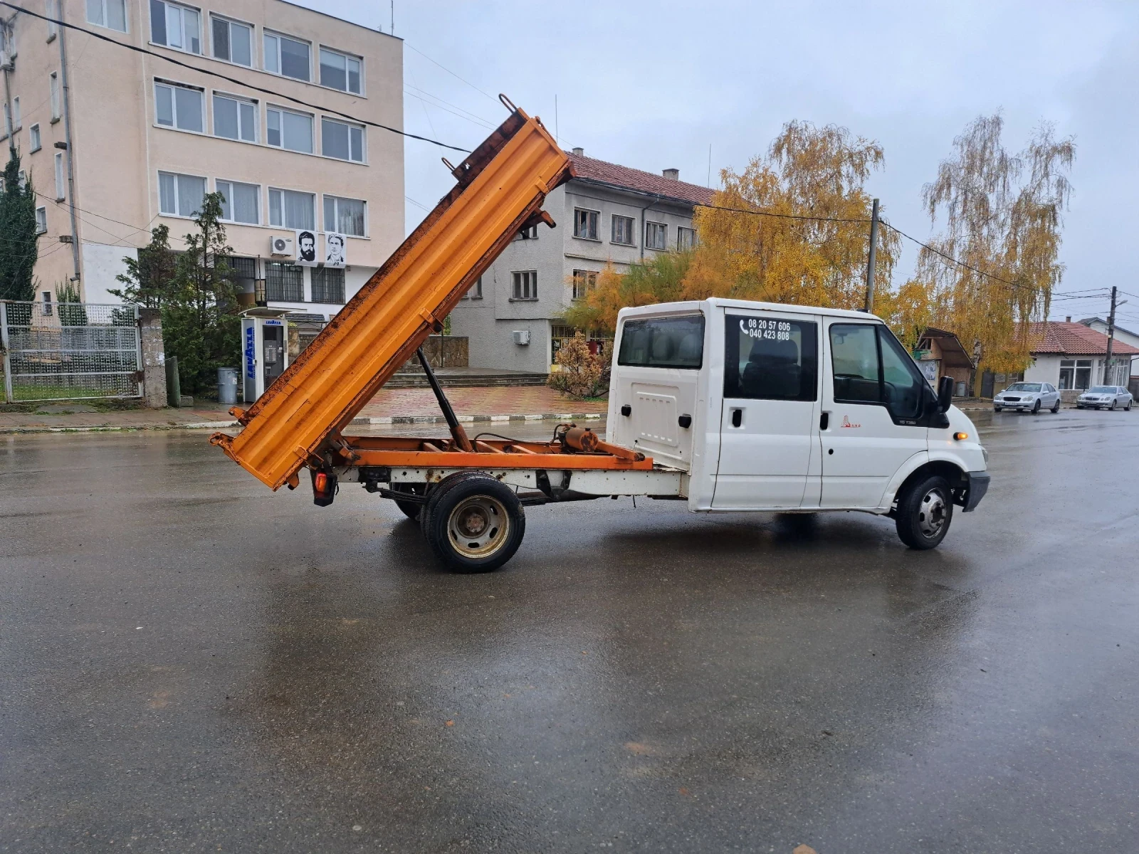 Ford Transit 2.4 ТРИСТРАНЕН  - изображение 2