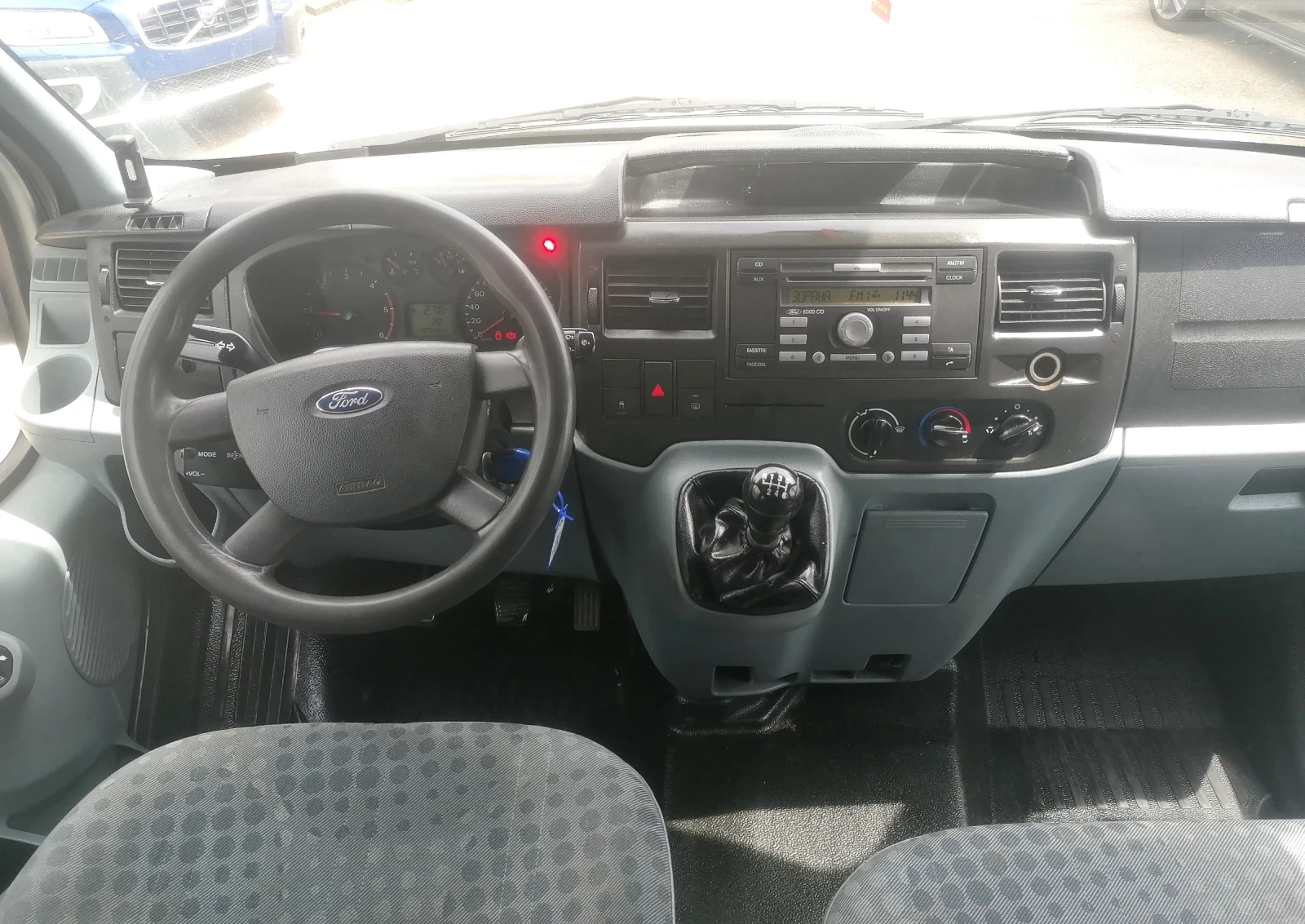 Ford Transit 2.2 116к.с. 8+ 1м Клима , снимка 11 - Бусове и автобуси - 54198326