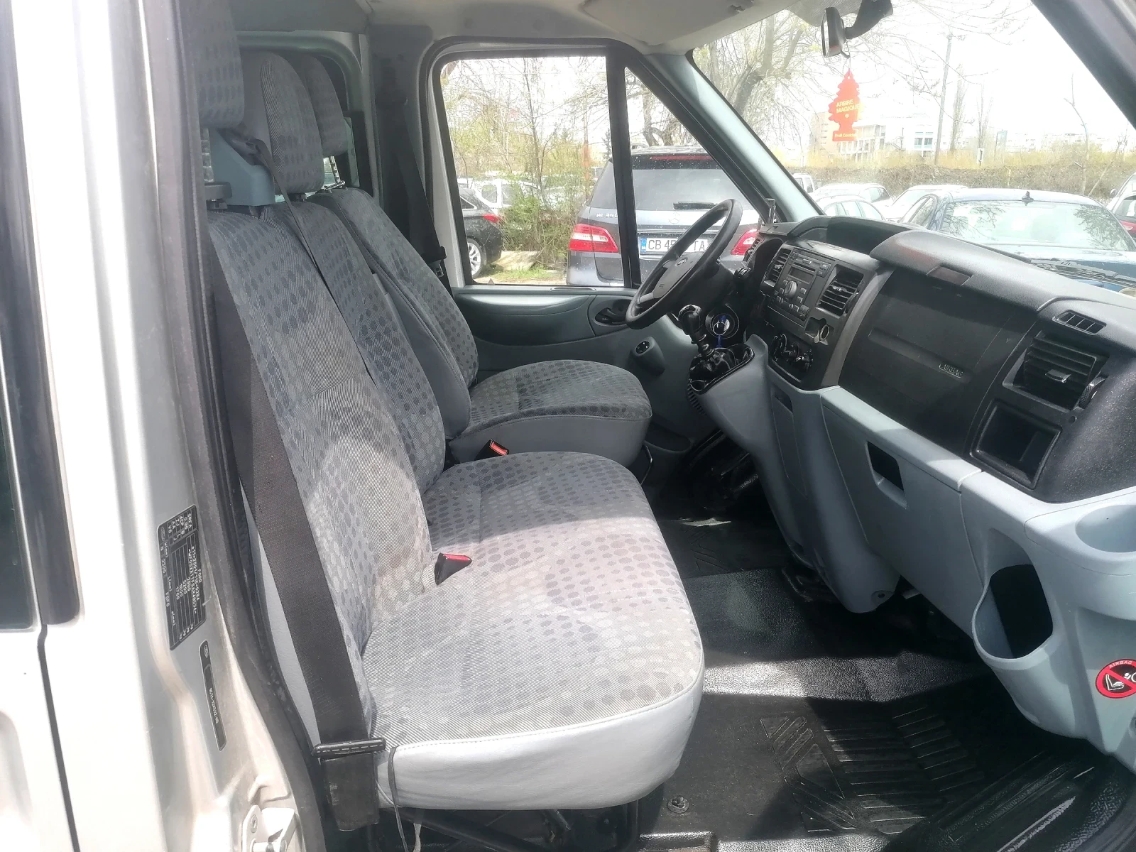 Ford Transit 2.2 116к.с. 8+ 1м Клима , снимка 14 - Бусове и автобуси - 54198326