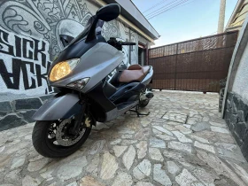  Yamaha T-max