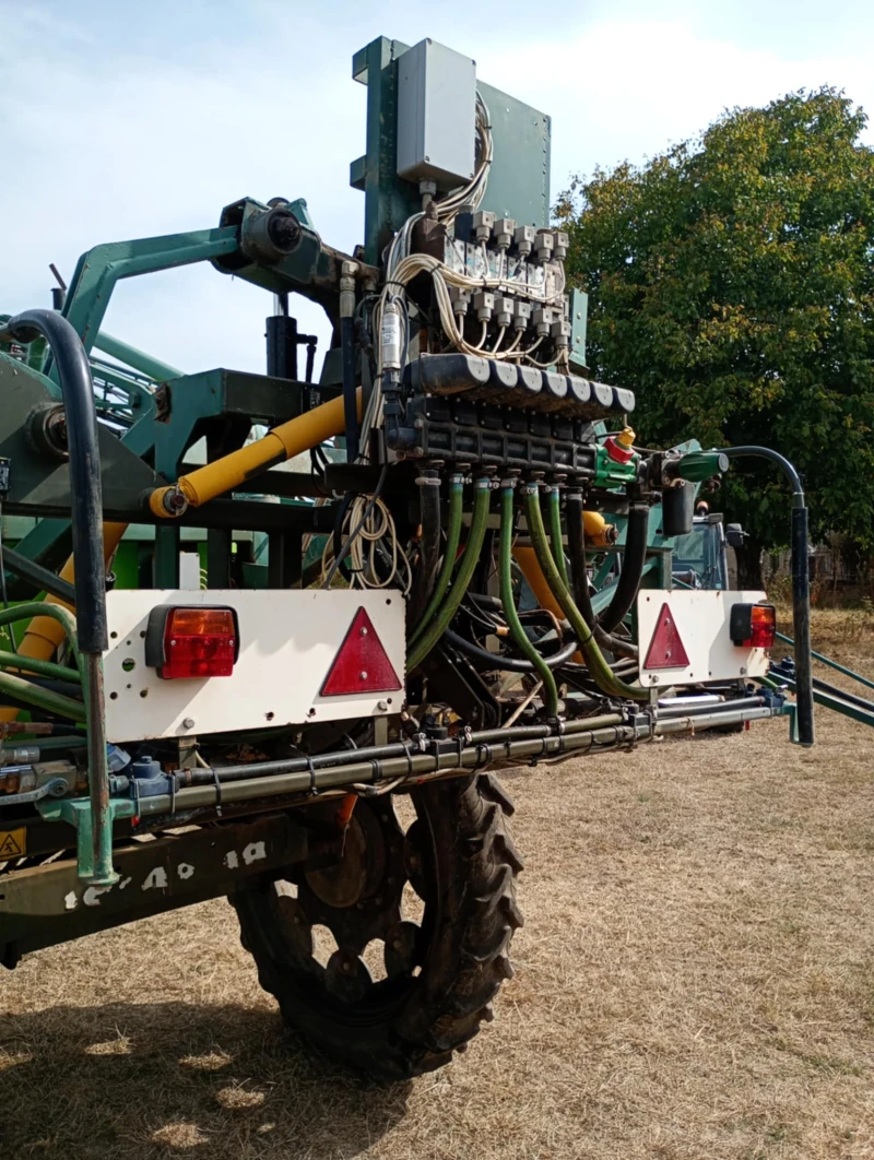 Пръскачка Tecnoma 2400, снимка 3 - Селскостопанска техника - 52555294