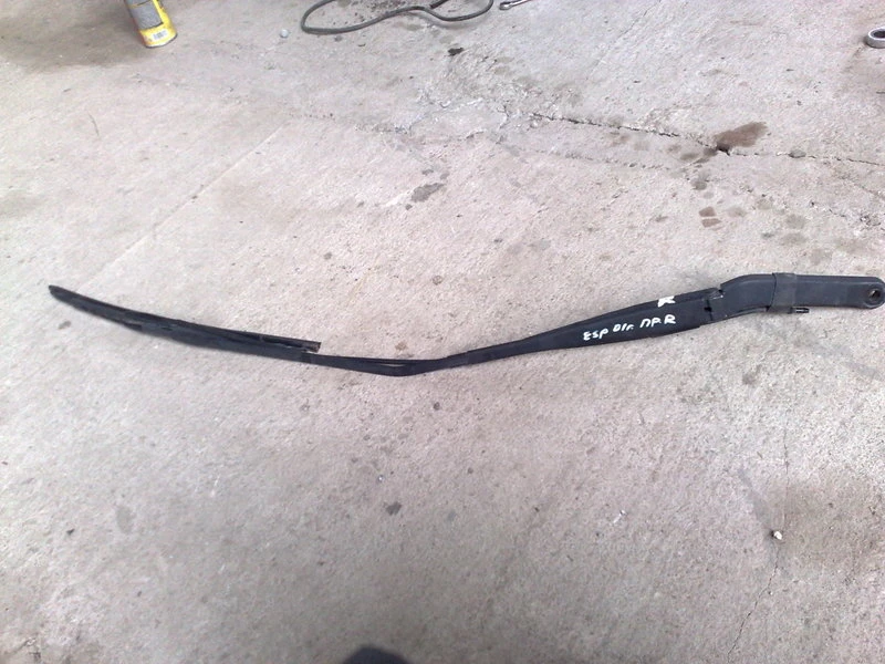 рамо чистачка дясно за Рено Еспейс 01г.