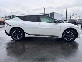 Kia EV6 * Land w/GT Line Pkg AWD * CARFAX * ДВА КЛЮЧА, снимка 3
