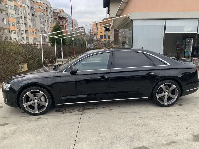 Audi A8 3.0 L- сменени вериги, снимка 3 - Автомобили и джипове - 49524675