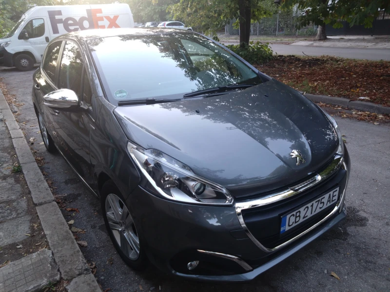 Peugeot 208, снимка 2 - Автомобили и джипове - 47222606