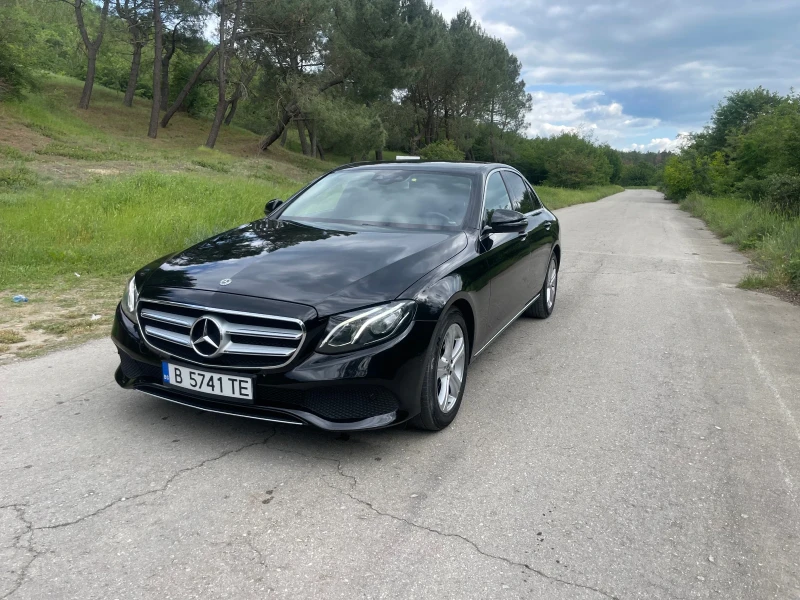 Mercedes-Benz E 220, снимка 2 - Автомобили и джипове - 47784670