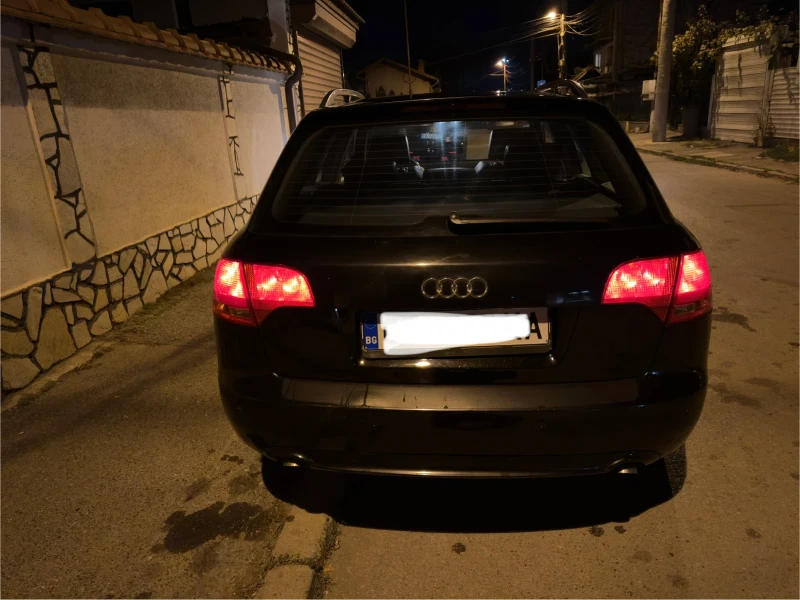 Audi A4 2.0TDI, снимка 11 - Автомобили и джипове - 47857333