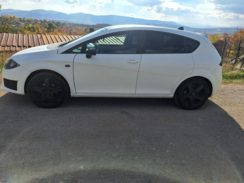 Seat Leon, снимка 4 - Автомобили и джипове - 48453507