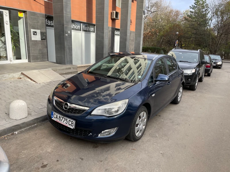 Opel Astra, снимка 2 - Автомобили и джипове - 48520521