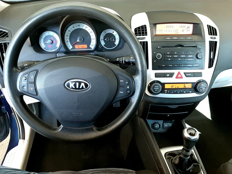 Kia Ceed 1.4i-КЛИМАТРОНИК ! ! , снимка 12 - Автомобили и джипове - 49379283