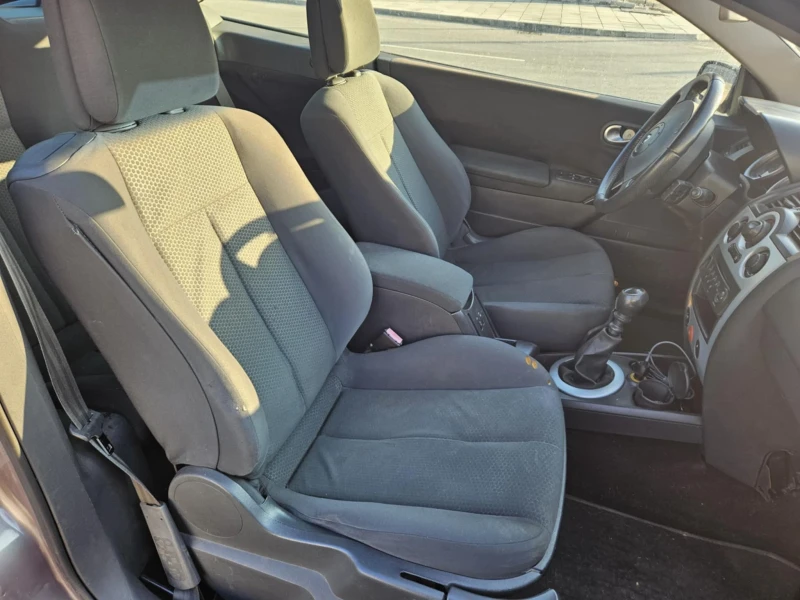 Renault Megane Кабрио , снимка 5 - Автомобили и джипове - 50670175