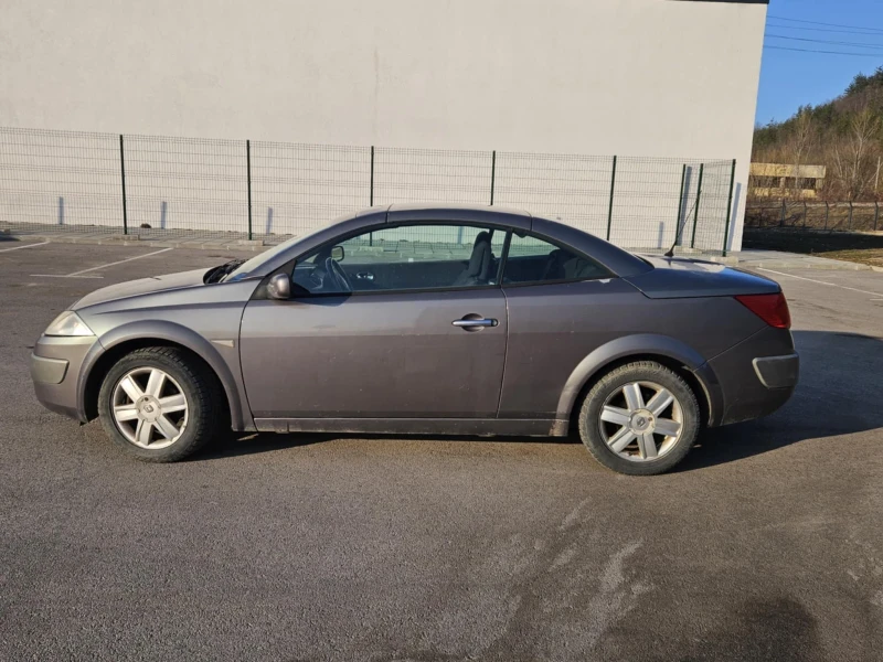 Renault Megane Кабрио , снимка 2 - Автомобили и джипове - 50670175