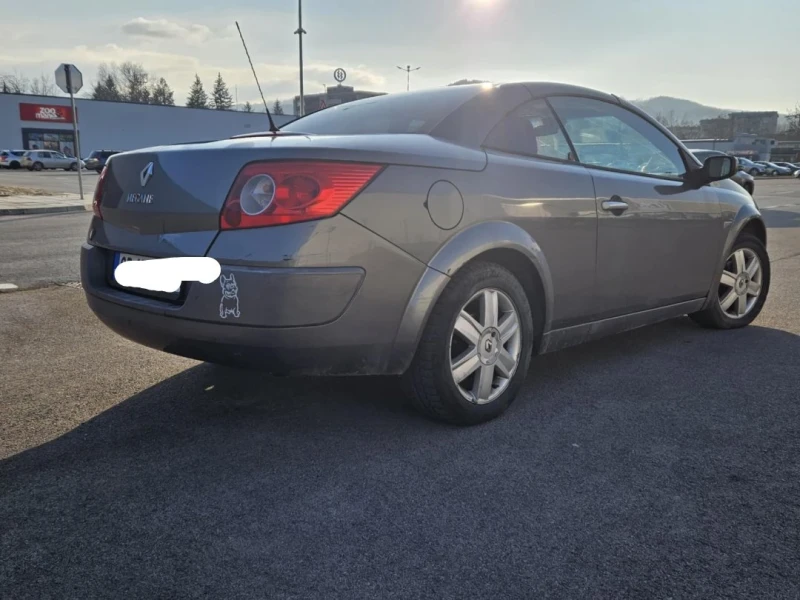 Renault Megane Кабрио , снимка 9 - Автомобили и джипове - 50670175
