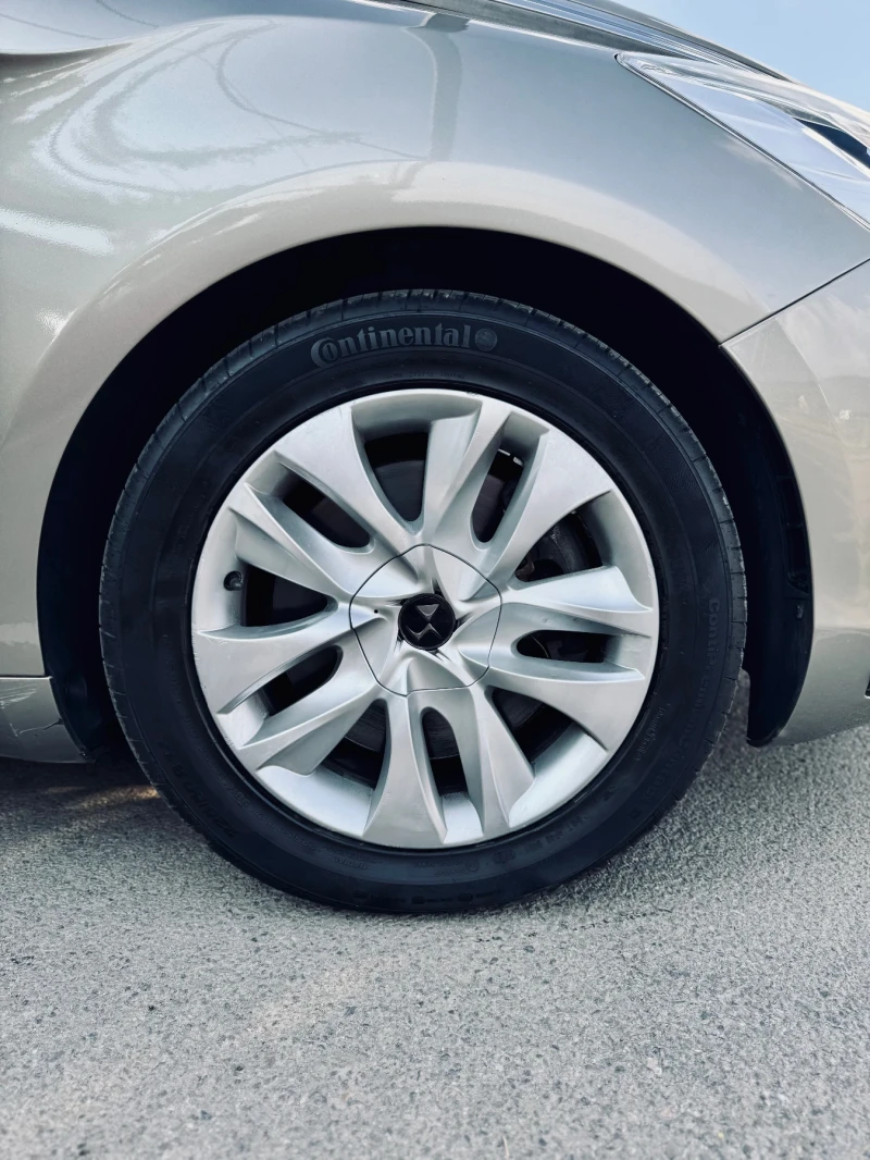 Citroen DS5 Facelift 2.0 HDi Full, снимка 11 - Автомобили и джипове - 50722984