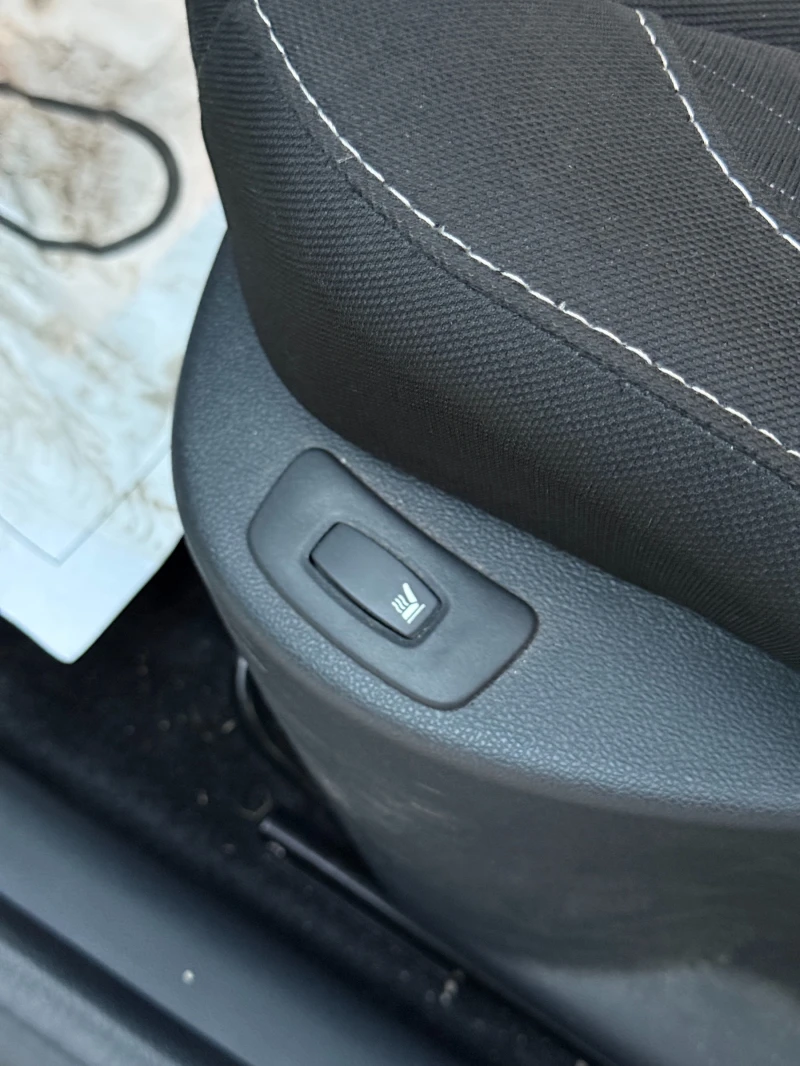 Renault Clio, снимка 7 - Автомобили и джипове - 52825344