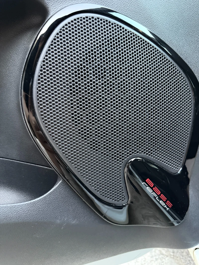 Renault Clio, снимка 6 - Автомобили и джипове - 52825344