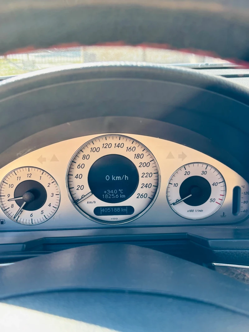 Mercedes-Benz E 320, снимка 10 - Автомобили и джипове - 52348531