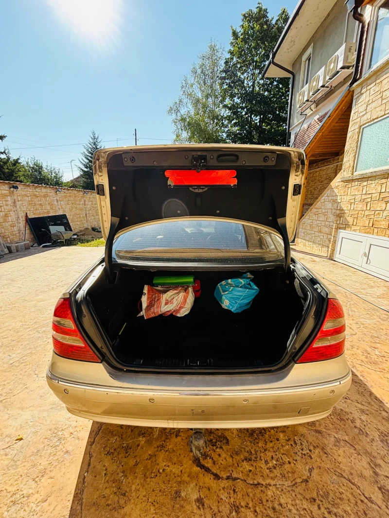 Mercedes-Benz E 320, снимка 12 - Автомобили и джипове - 52348531