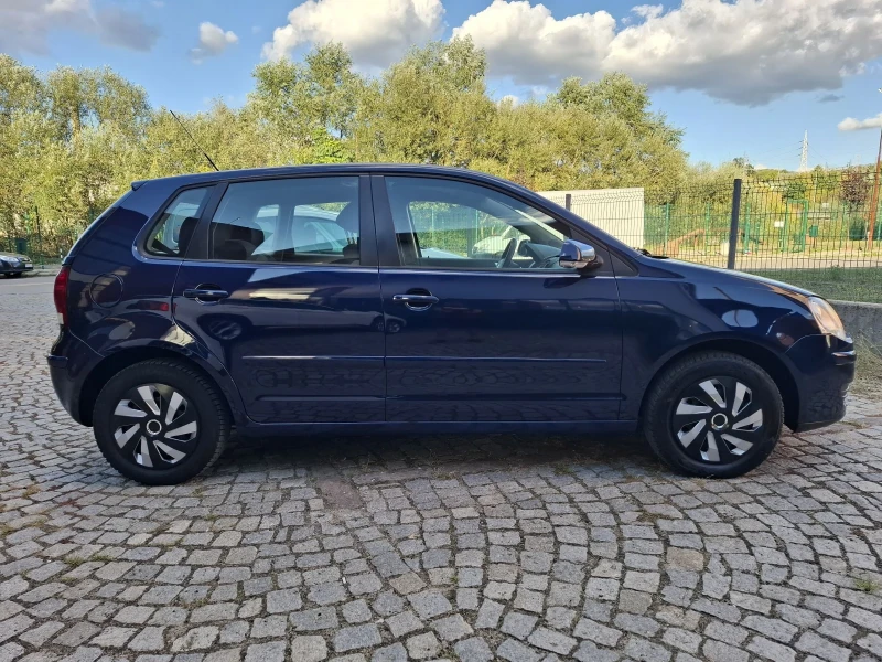 VW Polo 1.4i-80к.с. ПЕРФЕКТНА !, снимка 6 - Автомобили и джипове - 51804305