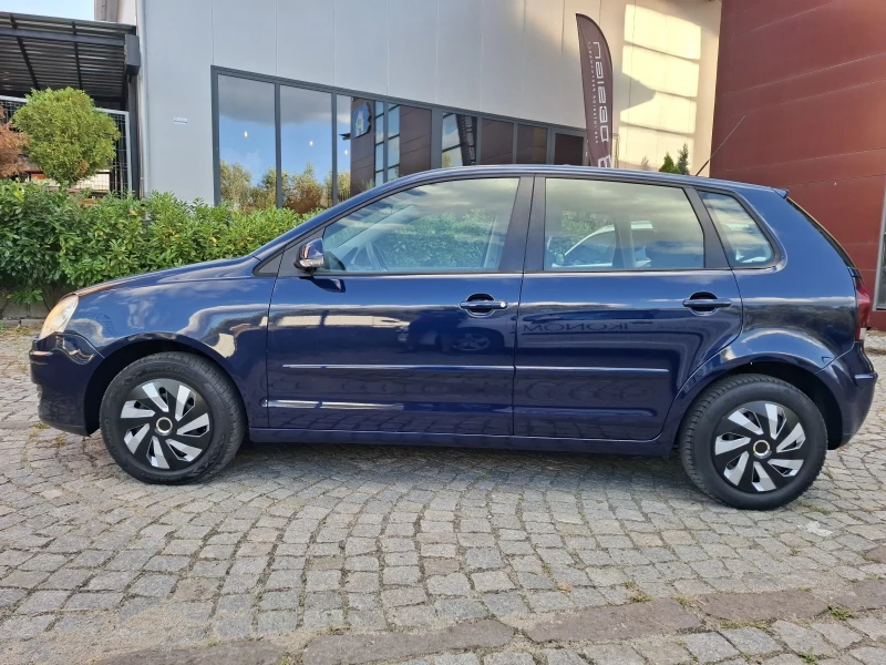 VW Polo 1.4i-80к.с. ПЕРФЕКТНА !, снимка 2 - Автомобили и джипове - 51804305