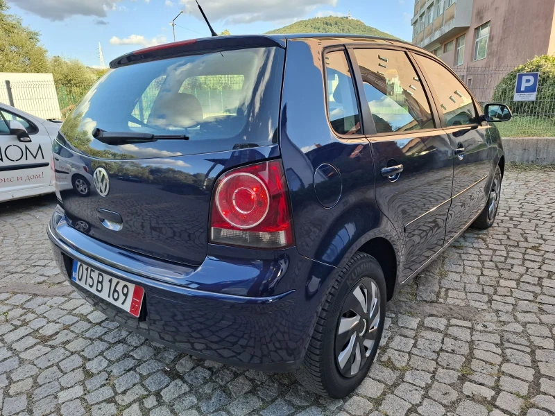 VW Polo 1.4i-80к.с. ПЕРФЕКТНА !, снимка 5 - Автомобили и джипове - 51804305