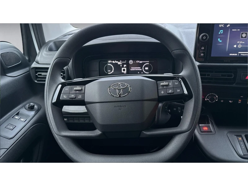 Toyota Proace City CITY VAN EV L2 CREWCAB, Месечна вноска от 366 лв., снимка 13 - Автомобили и джипове - 52803835