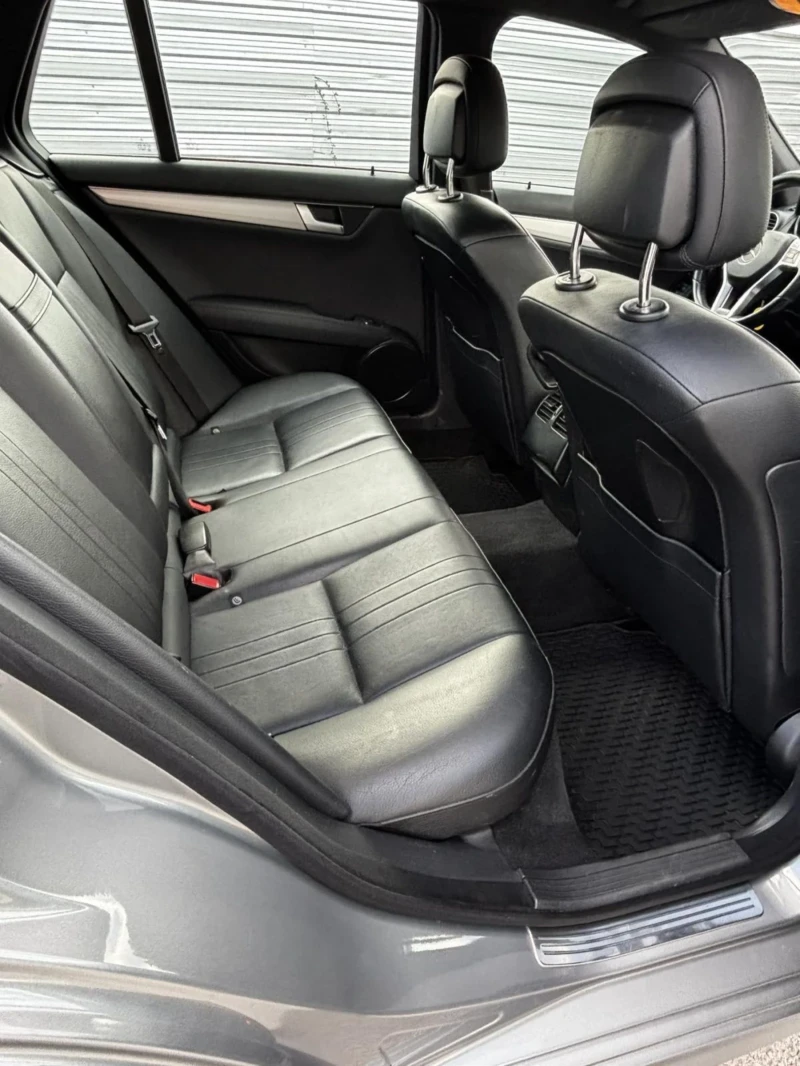 Mercedes-Benz C 200 7G Tronic, снимка 10 - Автомобили и джипове - 52977133