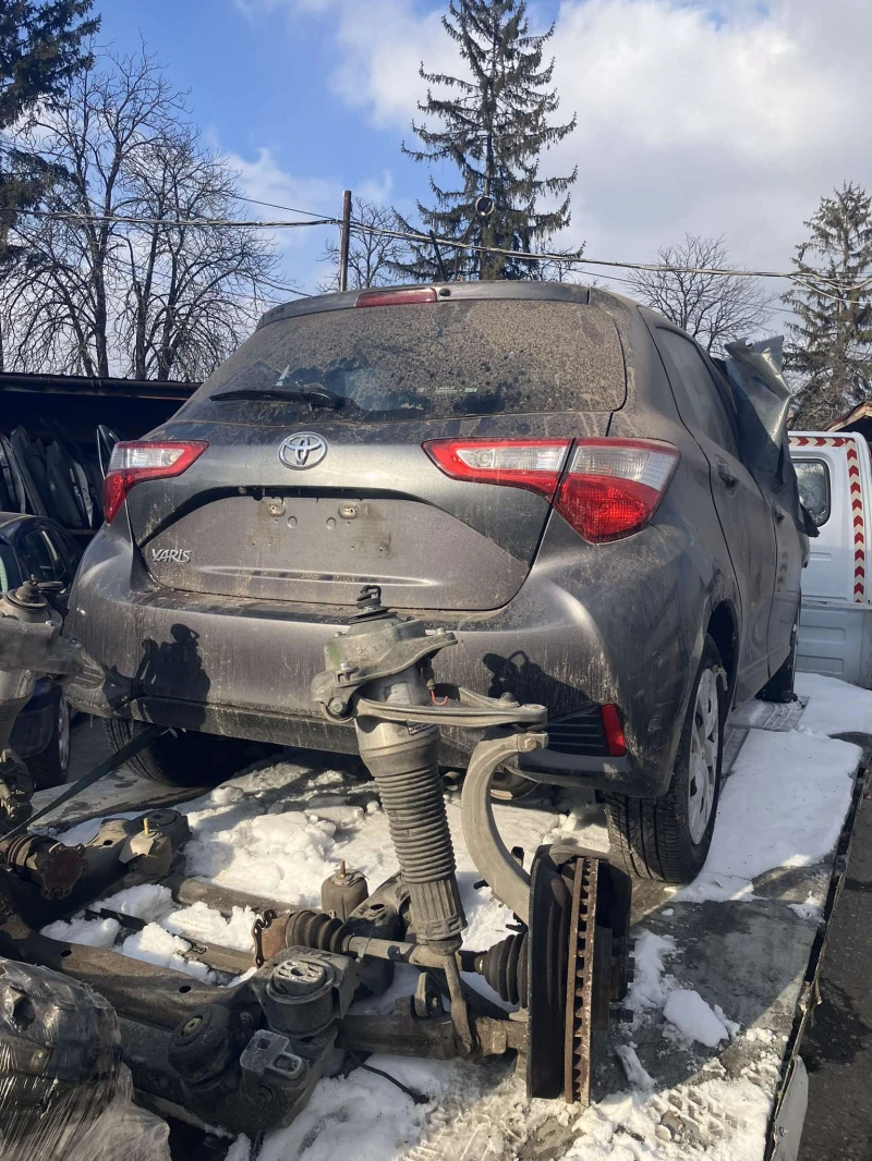 Toyota Yaris 1.0i - 11 лв. - 41578845 | Car24.bg