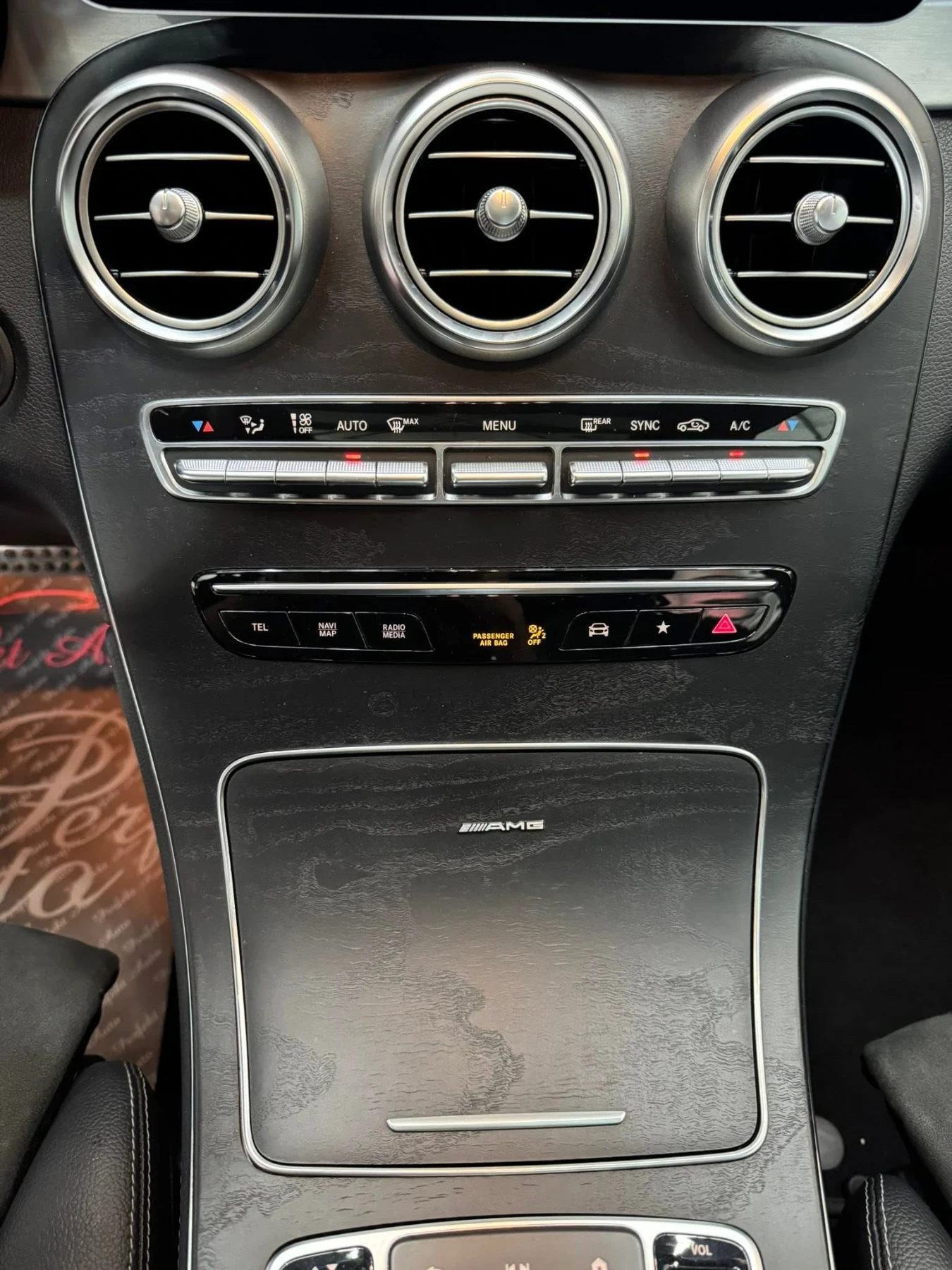 Mercedes-Benz GLC 200 AMG - изображение 9