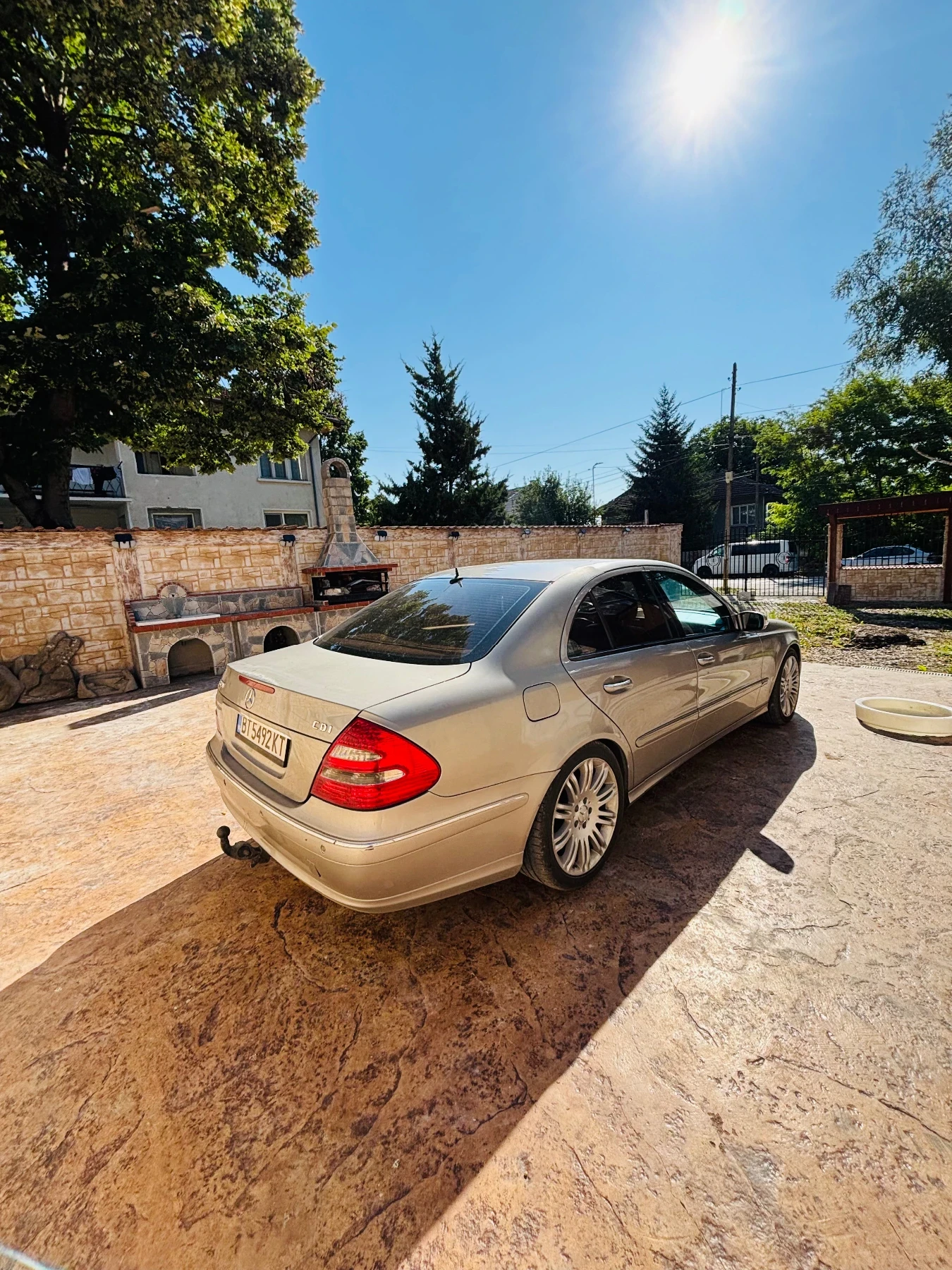 Mercedes-Benz E 320  - изображение 5