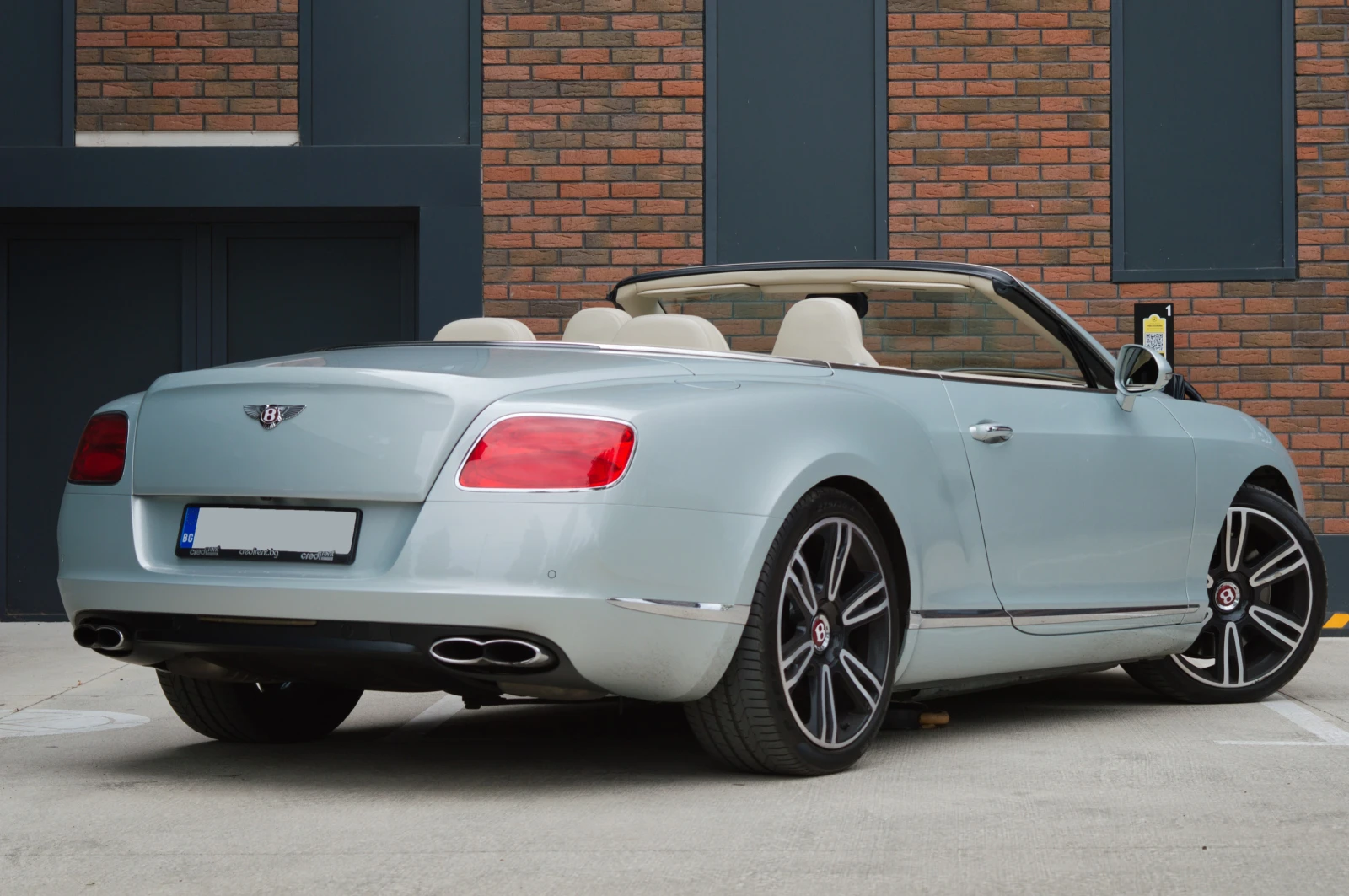 Bentley Continental GTC 4.0 V8 - изображение 4