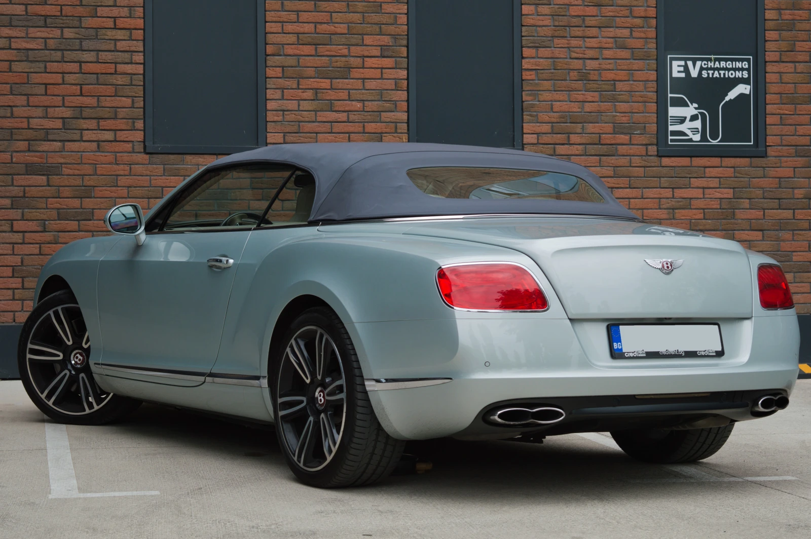Bentley Continental GTC 4.0 V8 - изображение 7
