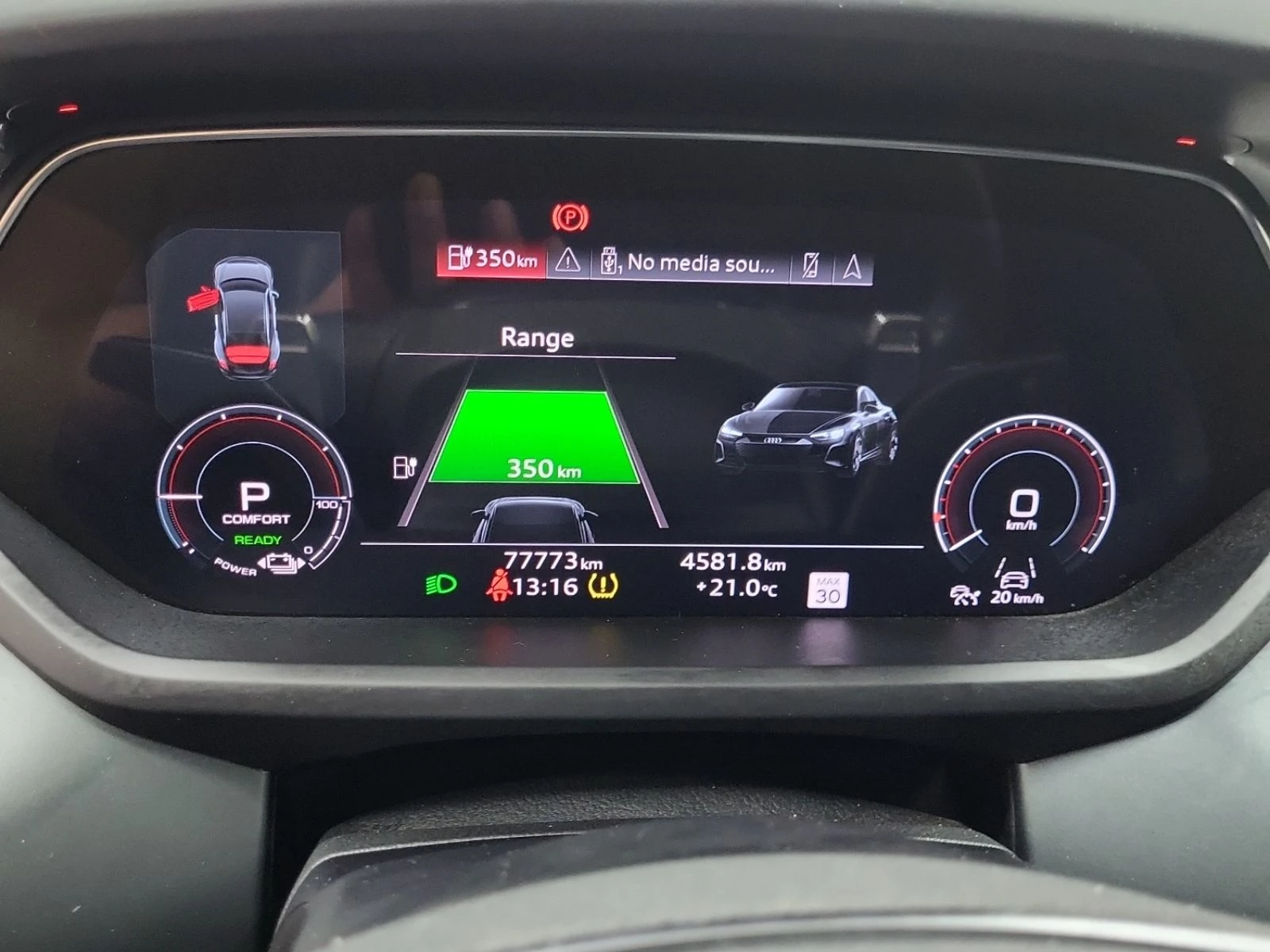 Audi E-Tron GT 93.4kWh (CARFAX) - изображение 8