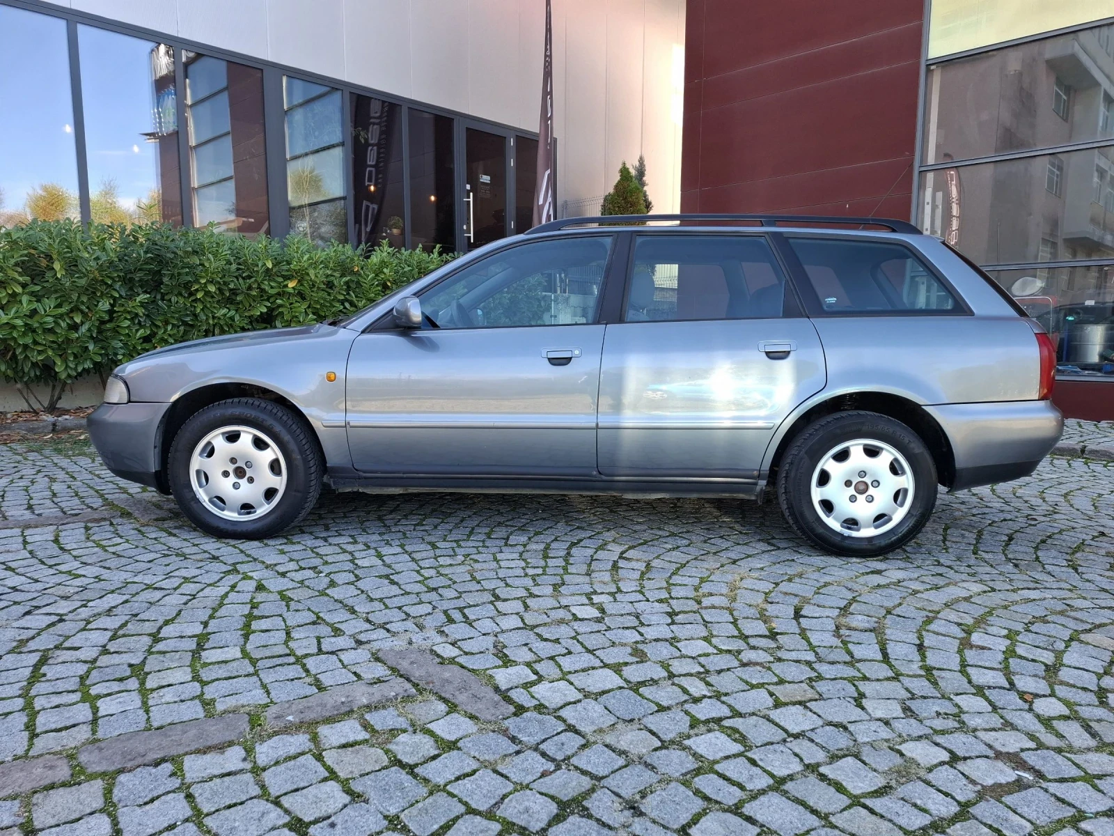 Audi A4 1.9TDI-110к.с.Регистрация* внос Италия* Всичко раб - изображение 2