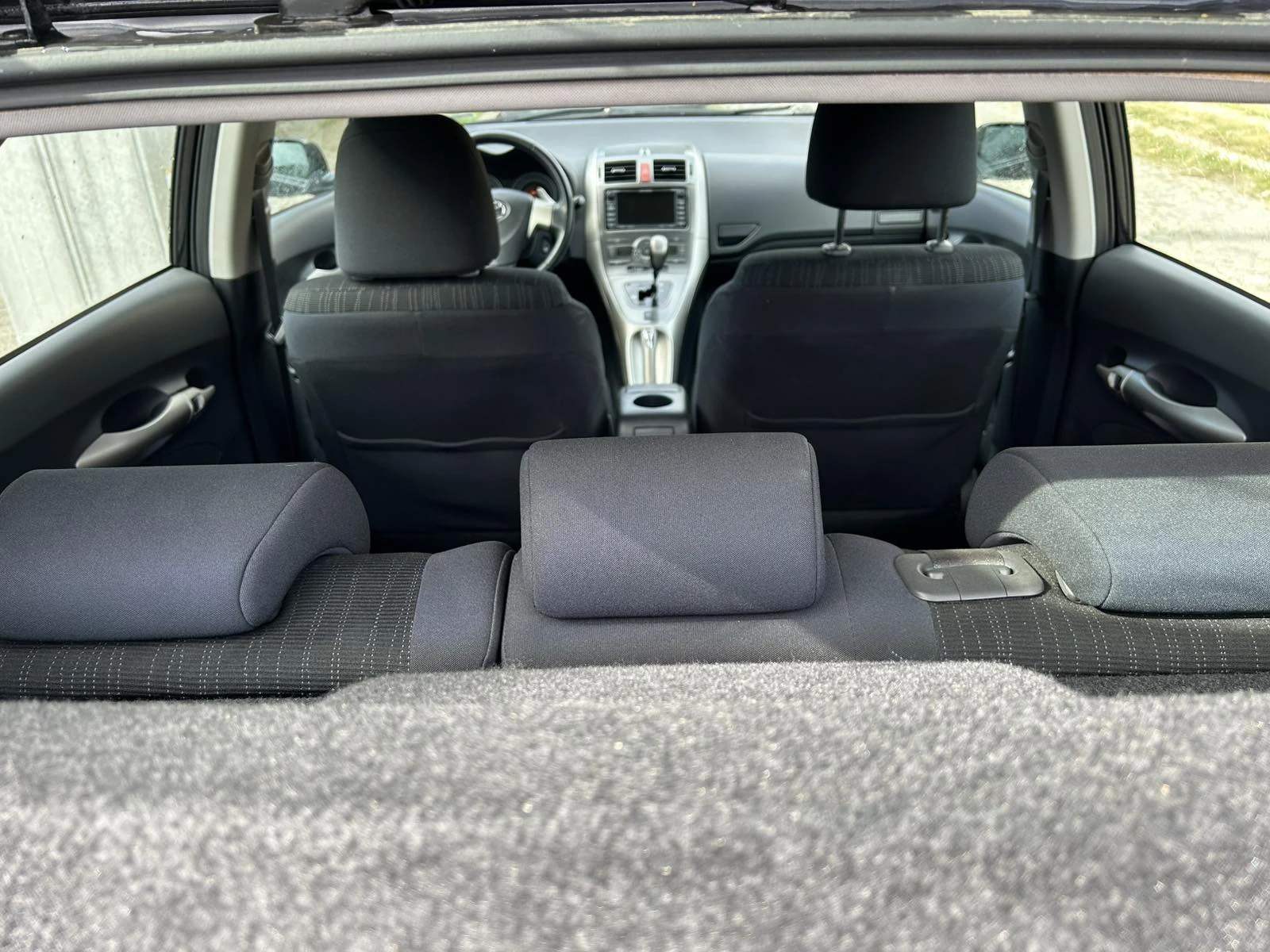 Toyota Auris 1.4 D-4D - изображение 7