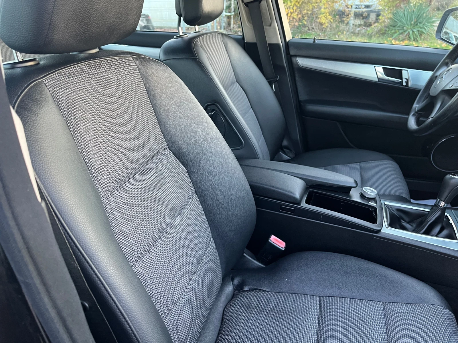 Mercedes-Benz C 220 2.2CDI-170-AVANGARD-NAVI-ITALIA - изображение 6