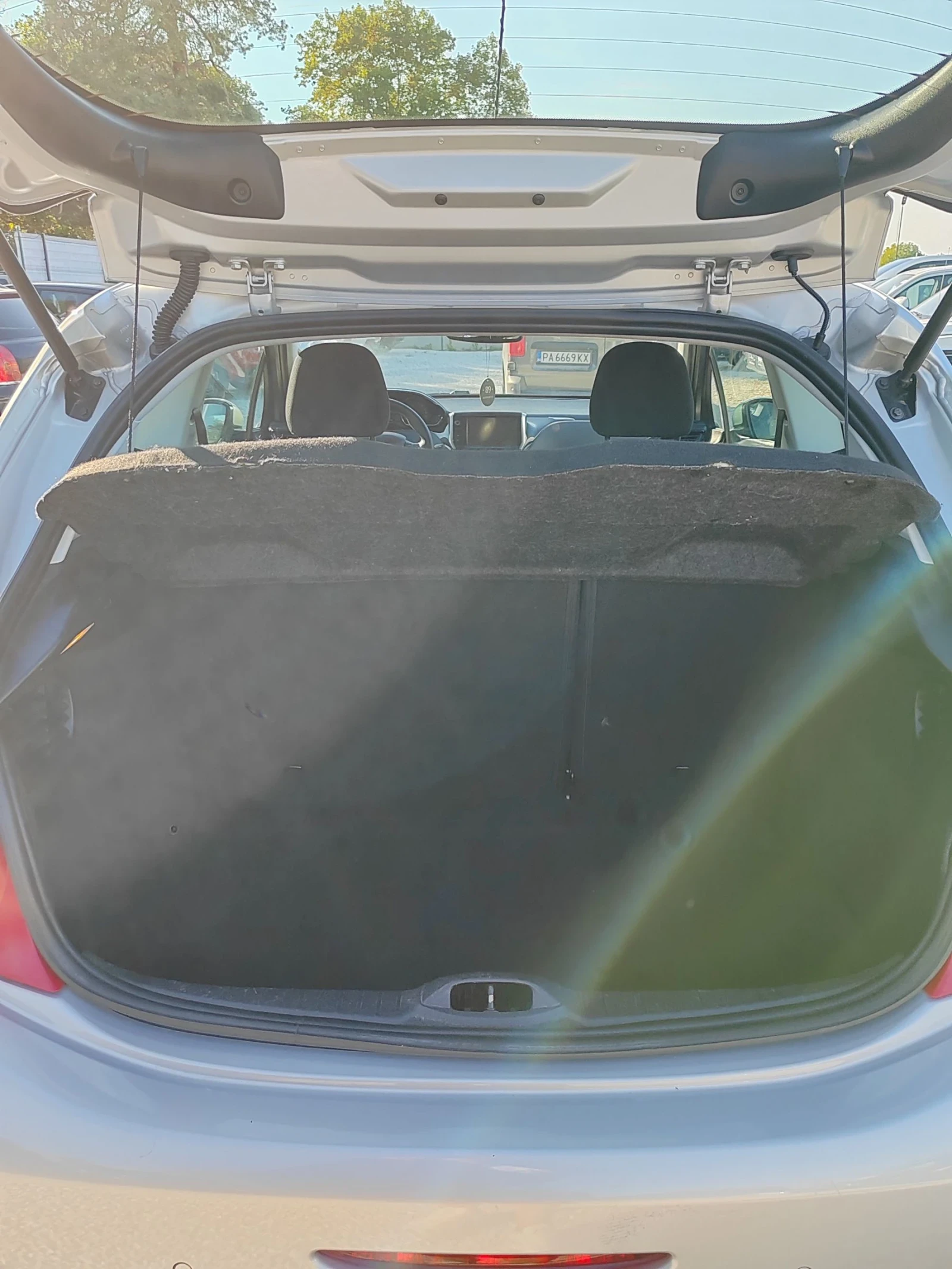 Peugeot 208 1.0, 68�.�.��� | Mobile.bg � ����������� 7