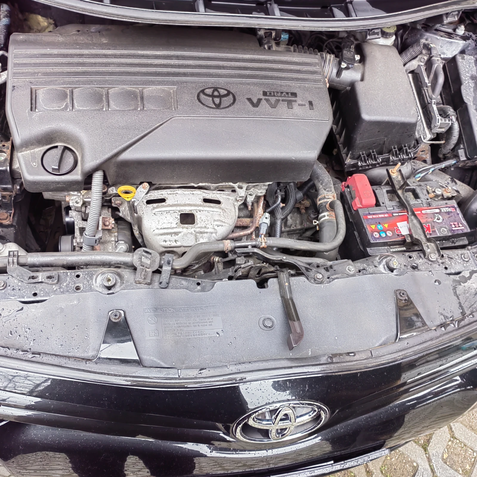 Toyota Auris 1.33, снимка 10 - Автомобили и джипове - 54075779